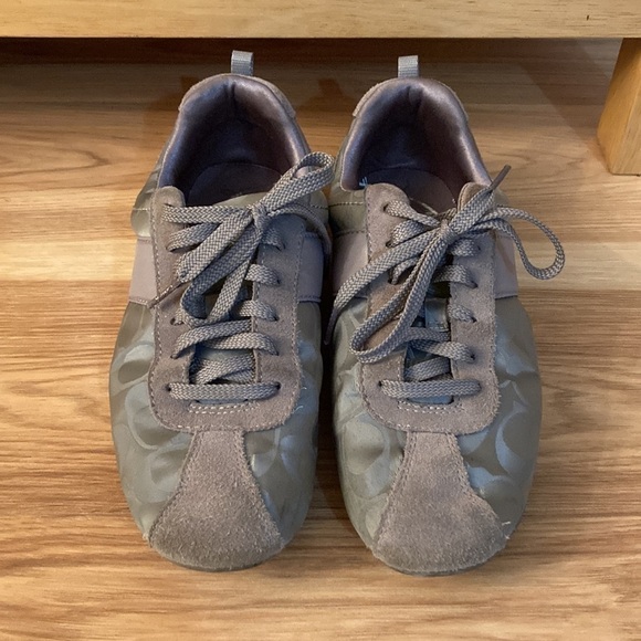 Women's Coach Hadley Sneaker - Picture 2 of 4